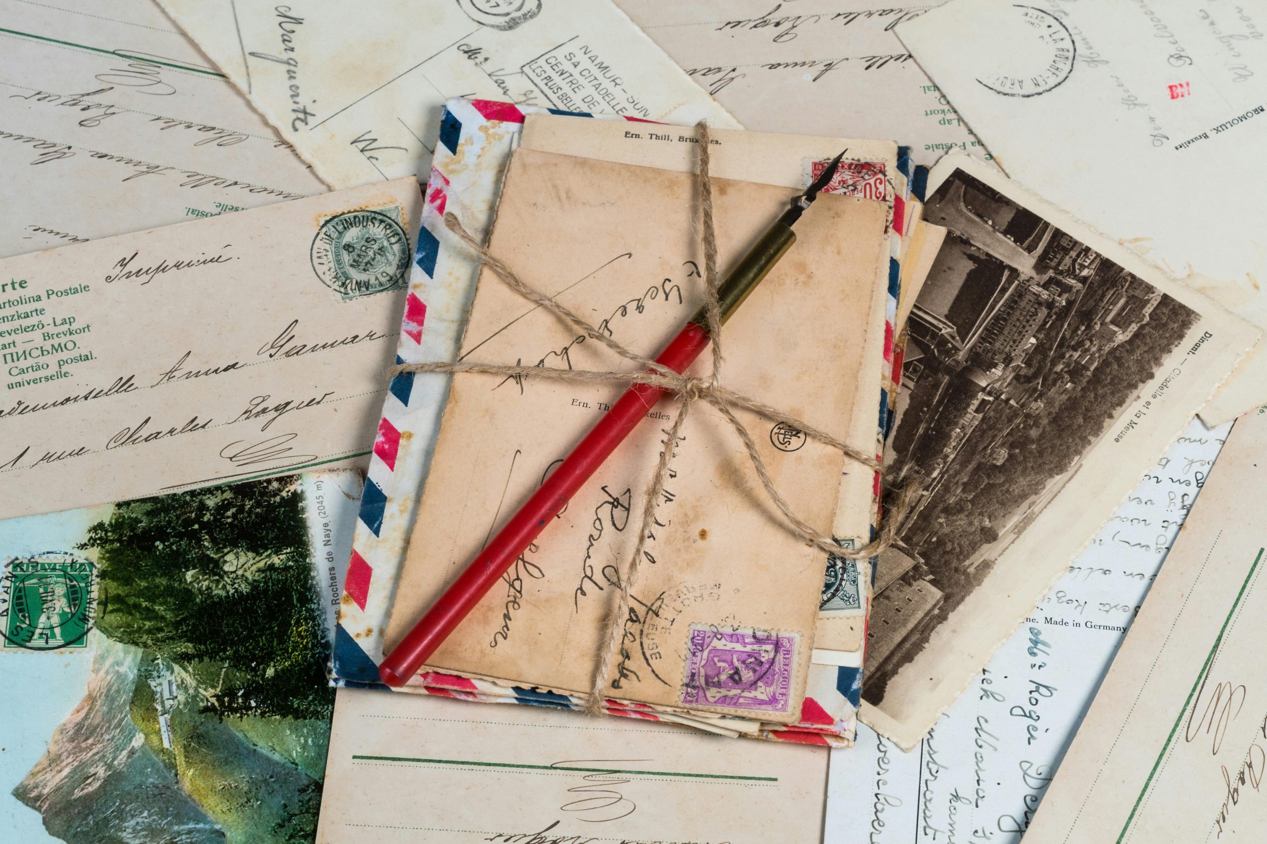 Victorian correspondence,micro-rituals